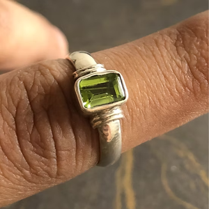 Simple Statement 925 Silver Rectangular <b>Peridot</b> Gemstone Classic <b>Ring</b> for Everyday Wear and Weddings - Product Image 4