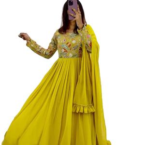 Dernière robe de travail en fausse georgette par Fab Zone - Product Image 1