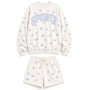 Sweat-shirt personnalisé pour femme avec motif en relief, short assorti, ensemble deux pièces, détails de nœuds floraux 3D, tissu polaire doux et confortable - Product Image 4