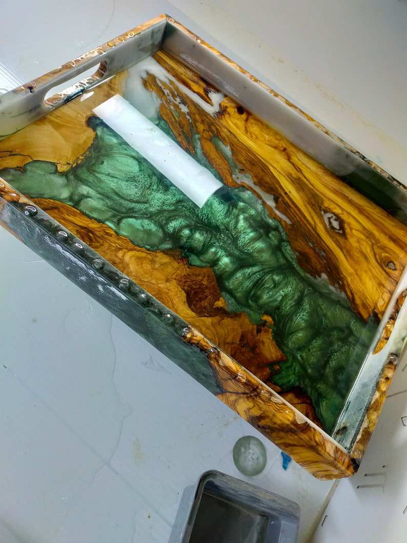 ตามที่แสดงเป็นภาพ