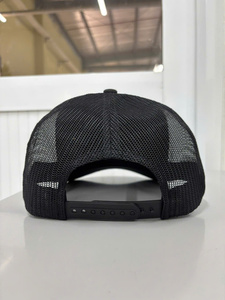 Casquettes de camionneur de haute qualité avec logo personnalisé en relief sur patch en cuir, casquettes de camionneur personnalisées en gros, gorras ajustables pour l'extérieur - Product Image 3