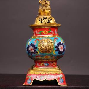 Brûleur d'encens Bakhoor Cultural Essence pour bois d'Oud, offrant un arôme authentique et un caractère intemporel pour l'intérieur - Product Image 4