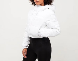Chaqueta Acolchada Blanca con Capucha para Mujer, Abrigo Corto de Invierno, Manga Larga, Cierre de Cremallera, Color Sólido, Relleno de Poliéster, Gruesa y Cálida - Product Image 1