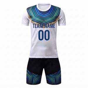 Ensemble de maillots de foot sublimés, maillot de foot en mesh respirant et short pour garçons et filles, tenue d'entraînement pour club et équipe. - Product Image 1