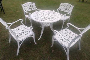 White Metal Garden Chair Set with <b>Round</b> <b>Table</b> and Red Umbrella Outdoor <b>Patio</b> Furniture for Courtyard Traditional Style Durable - Product Image 5