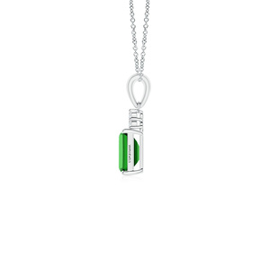 Pendentif Charme Pierre Précieuse Verte Taille Émeraude avec Pierres d'Accent Scintillantes Plaqué Rhodium pour Femme Or 10K/14K/18K Argent 925/935 - Product Image 4