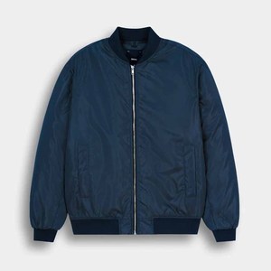 Blouson bomber noir pour homme, couleur unie, polyester, fermeture éclair, vêtement d'extérieur décontracté pour l'automne, coupe classique, col montant, poches - Product Image 4