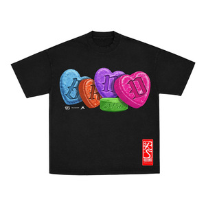 T-shirt à manches courtes surdimensionné pour homme avec imprimé cœur et logo frontal, col roulé formel, 100 % coton tricoté - Product Image 1