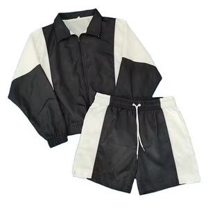 ชุดวอร์มกันลมแบบ unisex ขายดี พร้อมกางเกงขาสั้น เสื้อแจ็คเก็ตซิป และกางเกงจ็อกเกอร์เข้าชุด เหมาะสำหรับกีฬากลางแจ้งและสตรีทแวร์ MOQ ต่ำ - Product Image 4