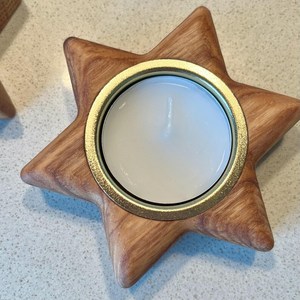 Porte-bougie en bois en forme d'étoile, fait à la main, en bois naturel, décoration d'intérieur - Product Image 6