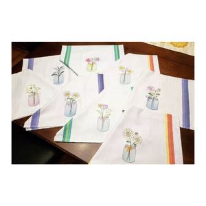 Serviettes de cuisine rectangulaires en coton 100% jetables à séchage rapide, personnalisées en gros, avec motifs floraux imprimés - Product Image 3
