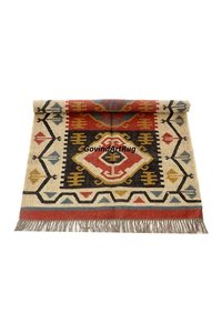 Tapis de salon rectangulaire en laine tufté à la main, motif géométrique, écologique, à poils moyens, avec envers en latex, nettoyage localisé, par Krafterscustom - Product Image 2