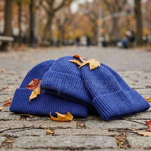 Gorros Urbanos de Tela Suave, Ajuste Relajado, Ideales para Clima Frío, Viajes y Atuendos Casuales - Product Image 4