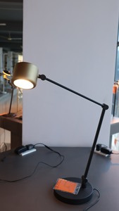 Lámpara de Mesa Eléctrica LED de Metal para Dormitorio, con CCT, Regulador de Intensidad Táctil, Ajustable para Oficina, Superficie con Recubrimiento Eléctrico - Product Image 3
