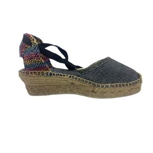 Espadrilles plates à enfiler de qualité durable pour femmes avec semelle en EVA vulcanisée en caoutchouc Utilisation quotidienne Différentes tailles disponibles - Product Image 1