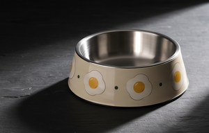 Gamelle Moderne en Métal Émaillé Anti-Renversement pour Animaux, Motif Œuf Mignon, pour Chiens et Chats, avec Base Antidérapante en Caoutchouc, Vente en Gros - Product Image 5