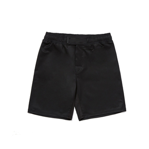 Shorts d'arts martiaux noirs à séchage rapide pour garçons avec ceinture verte et bandes latérales Coupe régulière Vêtements pour enfants - Product Image 3