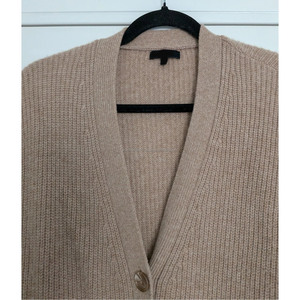 Nouveau cardigan en tricot jacquard personnalisé OEM/ODM, laine/acrylique, col rond, simple boutonnage, anti-boulochage, séchage rapide, pull d'hiver pour homme - Product Image 6