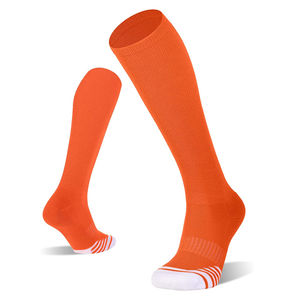 Chaussettes de sport en coton de qualité supérieure pour femmes et hommes, chaussettes de football imprimées pour l'hiver avec logo sur le dessus, en promotion - Product Image 1