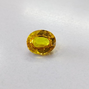 Saphir Jaune Synthétique de Qualité Supérieure, Forme Ovale, Clarté Brillante, Pierre Précieuse Facettée pour la Fabrication de Bijoux - Product Image 2
