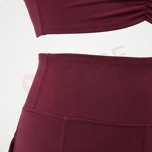 Conjunto de 2 piezas para yoga: top corto con cuello en V y fruncido en color borgoña y leggings cargo de cintura alta para mujer - Product Image 5