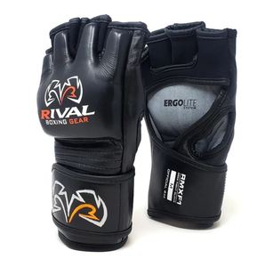 ถุงมือชกมวย RMX-F4 MMA ของ Rival Boxing Gear สีดำ หนังแท้ ครึ่งนิ้ว ปิดด้วยเวลโคร สำหรับผู้ใหญ่ อุปกรณ์ฝึกศิลปะการต่อสู้ - Product Image 3