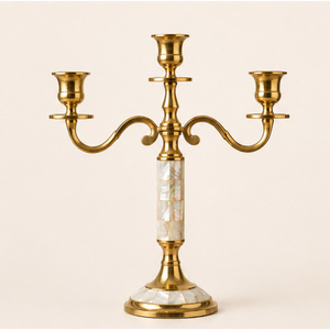 Candélabre de luxe à 3 bras en métal avec incrustation de nacre, élégant porte-bougie plaqué or pour centre de table de mariage - Product Image 3