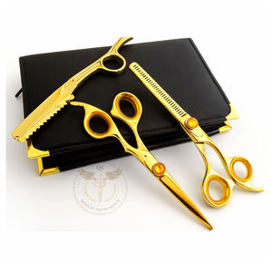 Juego de Herramientas de Barbería de Lujo Chapadas en Oro con Tijeras de Entresacar, Navaja de Afeitar Recta y Estuche - Kit Profesional para Cortar el Cabello - Product Image 2