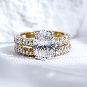 แหวนหมั้นเพชรทรงกลมเจียระไนแบบบริลเลียนท์ทองคำแท้ 18K สำหรับผู้หญิง ประดับเพชรด้านข้าง สไตล์คลาสสิก รับรองโดย GIA - Product Image 2