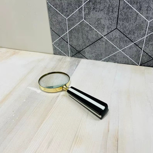 Loupe de forme ronde avec poignée en corne de couleur personnalisable, qualité de luxe, polissage et moulage. - Product Image 1