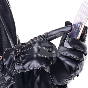 Customized <b>Black</b> <b>Touch</b> Screen Leather Driving Gloves for Casual Daily Use Outdoor Travel From Pakistan - Product Image 5