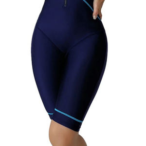 Maillot de bain une pièce sportif et athlétique pour femme, en polyester, à manches courtes, avec fermeture éclair sur le devant, idéal pour le surf - Product Image 4
