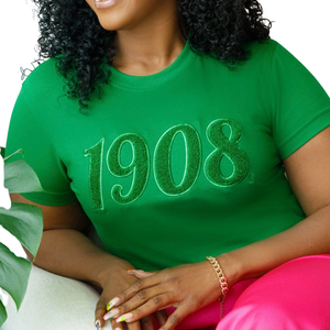 Camiseta Verde Chenille 1908 con Letras Griegas Bordadas, Prenda Casual de Algodón Premium para Hermandades - Product Image 5