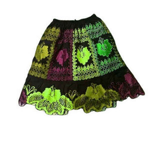 Jupes décontractées polynésiennes brodées pour femmes en coton de haute qualité, fabriquées au Pakistan, à bas prix, style hawaïen - Product Image 6