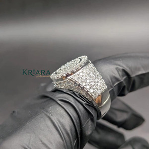 Bague de cocktail pour homme en argent 925 plaqué or avec moissanite taille brillant rond, sertie pavé, style couronne, bague de mariage de luxe - Product Image 2