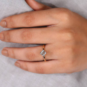 Lab Grown Asscher Cut Solitaire Diamond Anillo de compromiso 10K Oro amarillo sólido Regalo de aniversario de boda simple Certificado IGI - Product Image 2