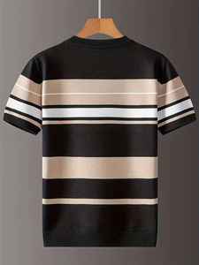 เสื้อยืดผู้ชายแฟชั่นใหม่ปี 2026 ขายส่ง ผ้าฝ้าย 100% สวมใส่สบาย ระบายอากาศได้ดี เหมาะสำหรับฤดูร้อน รับผลิตแบบ OEM/ODM ปรับแต่งได้ ทรงหลวม ลายเรียบ - Product Image 2