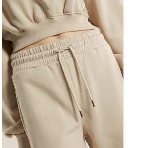 Ensemble de survêtement beige à capuche pour femme, manches longues, couleur unie, pantalon de jogging décontracté avec cordon de serrage et poches latérales - Product Image 4
