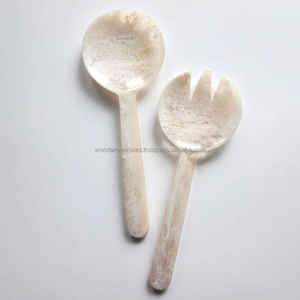 Juego de cubiertos y vajilla de resina hechos a mano con diseño de aspecto único, juego de cucharas para servir en bodas - Product Image 5