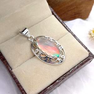 Pendentif en opale d'Éthiopie authentique, argent sterling 925, pendentif minimaliste fait main, bijou en opale naturelle, cadeau pour elle - Product Image 1
