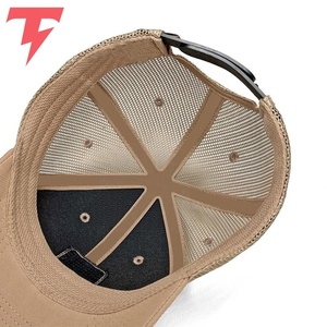 Casquette Trucker Snapback Personnalisée Conçue pour l'Extérieur, Performance Durable, Panneaux en Maille Respirante, Option Broderie de Haute Qualité - Product Image 3
