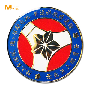 Pièce de monnaie souvenir en émail souple estampillée au fer avec époxy, fabricant Marktex - Product Image 3