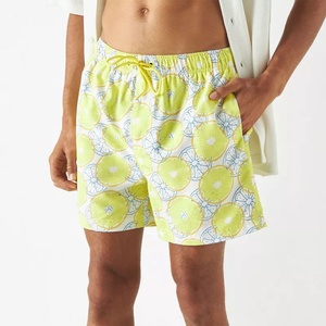 Shorts de bain pour hommes personnalisés avec logo, 100 % polyester, écologiques, anti-UV, séchage rapide, respirants, légers, avec cordon de serrage - Product Image 4