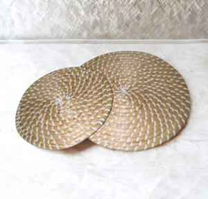 Manteles Individuales Clásicos de Pasto Marino Ecológicos Antiarañazos, Textura Suave, Tejido Natural, Protectores de Mesa Aislantes del Calor para Vidrio - Product Image 2