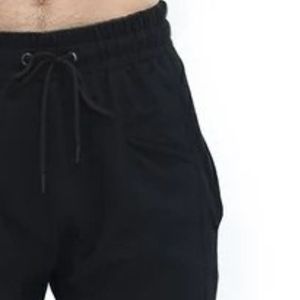 Shorts de trekking noirs pour hommes, shorts décontractés à cordon de serrage, shorts confortables pour l'entraînement estival, la salle de sport et les activités de plein air - Product Image 3