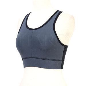 Soutien-gorge de sport à fort impact, conçu pour offrir une couverture complète et un soutien solide pendant l'entraînement et autres activités - Product Image 4
