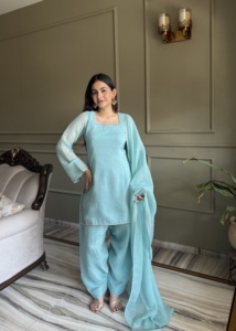 Conjunto FARSHI SALWAR SUIT de Tela de Seda Crisantada con Bordado Siroski, Top y Dupatta, Listo para Usar, para Fiesta, Moderno, de Secado Rápido - Product Image 2