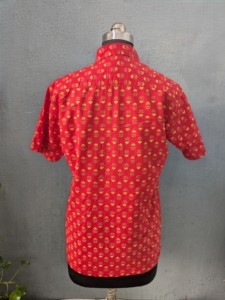 เสื้อเชิ้ตลำลองแขนสั้นพิมพ์ลายสีแดงสำหรับผู้ชายพร้อมปกพับลงผ้าฝ้ายสำหรับใส่ในฤดูร้อน - Product Image 4