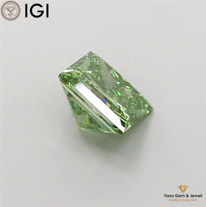 Diamant de laboratoire CVD de 1,00 carat avec certificat IGI, couleur vert vif fantaisie, clarté VS1, taille princesse, pour bague de créateur spéciale - Product Image 3