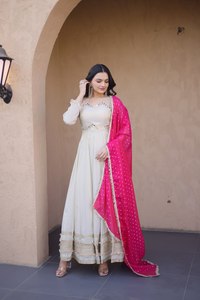 Robe Anarkali longue de luxe, magnifique, de créateur, en tissu épais, style indien et pakistanais, avec dupatta, pour mariage et soirée - Product Image 4